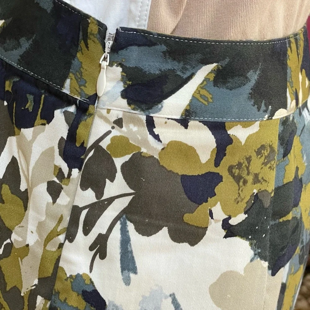 Van Heusen Green Floral Skirt Size:4